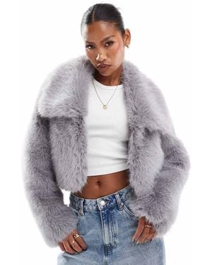 SIMMI Simmi Cropped Faux Fur Oversized Collar Jacket - Grey