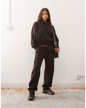 Monki Barrel Leg Joggers With Beige Piping Detail - Natural