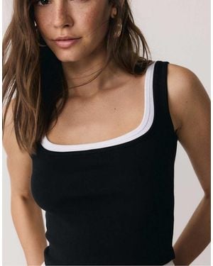 Stradivarius Top Met Tweedeling Effect En Vierkante Halslijn - Zwart
