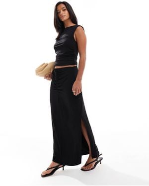 Vero Moda Slinky Ruched Front Maxi Skirt Co-ord - White