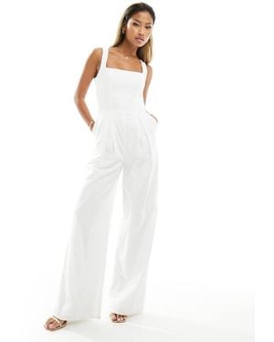 Kaiia Mono Largo De Pernera Ancha Con Escote Cuadrado De Lino Exclusivo De - Blanco