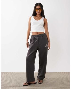 New Balance Trackside Fleece Barrel Leg Joggers - Black