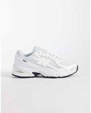 New Balance 740 Trainers - Metallic