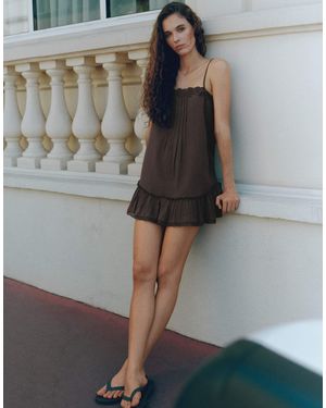 Pull&Bear Kleid mit rüschen und trägern - Grau