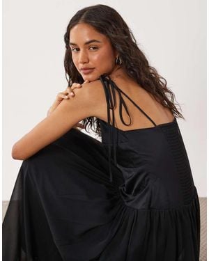Abercrombie & Fitch Plunge Neck Flowy Maxi Dress - Black