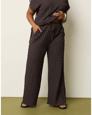 Yours Clothing Bubble Textured Wide Leg Trousers - Brown