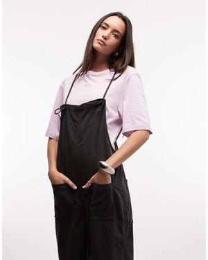 Monki Tuta Jumpsuit Comoda Con Spalline Sottili - Bianco