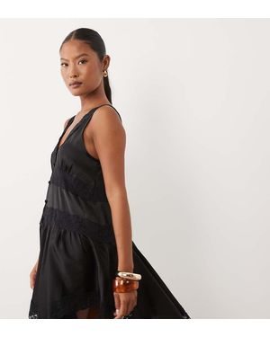 Miss Selfridge Vestido Mini De Satén Con Inserciones De Encaje Y Bajo En Pico - Negro