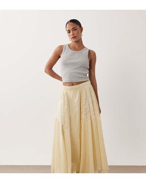 Miss Selfridge Falda Maxi De Mezcla De Encaje Y Gasa Con Bajo Asimétrico En Color Crema-Amarillo - Neutro