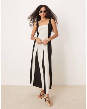 Pretty Lavish Square Neck Contrast Linen Look Maxi Dress - Natural