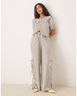 Neon Rose Tie-side Relaxed Fit Striped Trousers Co-ord - Natural