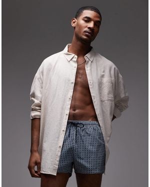 Tommy Hilfiger – badeshorts mit kordelzug und em geometrischem muster - Grau