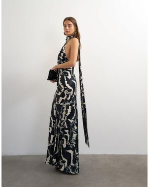 TOPSHOP Robe longue en satin asymétrique à col halter avec écharpe à franges imprimé animal - Blanc