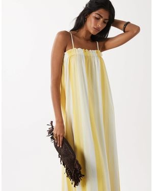 ASOS Robe texturée longueur mollet à rayures verticales avec détail froncé - jaune - Multicolore