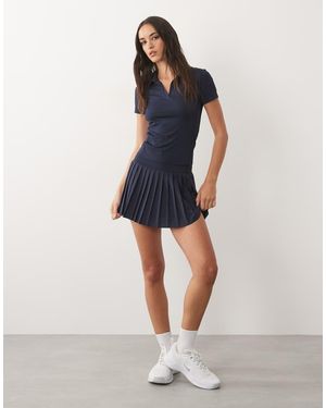 4505 Polo Deportivo Azul Marino Oscuro De Estilo Tenista Y Manga Corta
