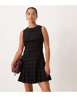 Nobody's Child Petite Pleated Mini Dress - Black