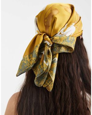 Vero Moda Bufanda Amarilla Con Estampado Floral De Satén - Amarillo