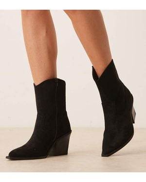 ASOS Remedy Heeled Western Boots - Black
