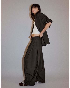 Bershka Hose mit seitlicher falte - Schwarz
