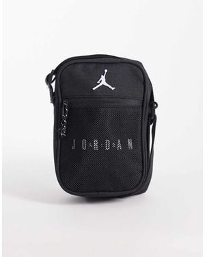 Nike Crossbody Tas Met Logo - Zwart