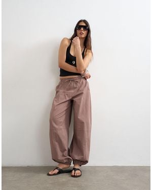 TOPSHOP Elasticated Waist Cuffed Hem Techy Trouser - Brown