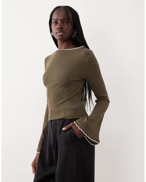 ASOS Mini Rib Flare Sleeve Top With Scallop Edge Detail - Green