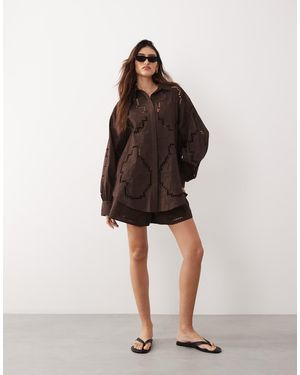 ARRANGE Camicia Oversize Color Cioccolato Con Ricamo Traforato - Marrone