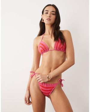New Look – zweifarbige bikinihose im häkel-look mit muster - Rot