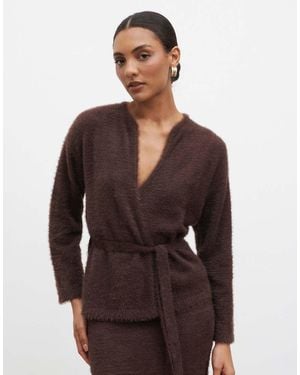 Pretty Lavish Cárdigan Marrón Con Lazada En La Cintura De Punto Mullido De