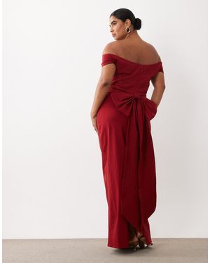 Tfnc Plus Robe longue bardot en bengaline avec nœud au dos en bordeaux - Rouge