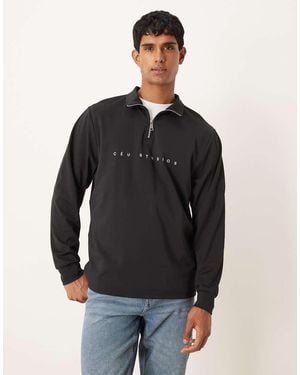 ASOS Standard Fit Scuba-Style Fabric 1/4 Zip Sweatshirt With Print N - Black