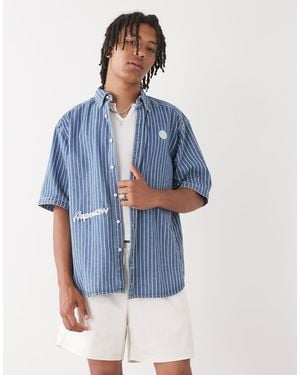 Aape By A Bathing Ape Camisa Vaquera A Rayas De Manga Corta Y Corte Suelto Con Lavado Azul Medio De