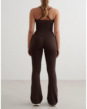 Aim'n Chocolate Shape Seamless Flare Petite Tights - Brown
