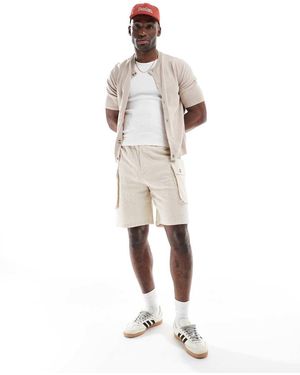 Native Youth Oversized Shorts Van Linnenmix Met Cargozakken - Wit