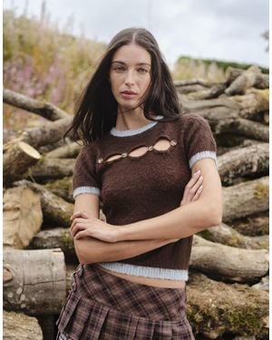 Daisy Street Cut Out Short Sleeve Knit Top With Button Detailing - Brown