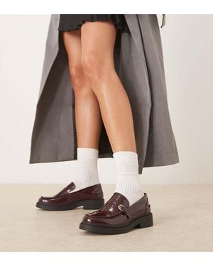 Glamorous Loafers With Buckle Detail - Red