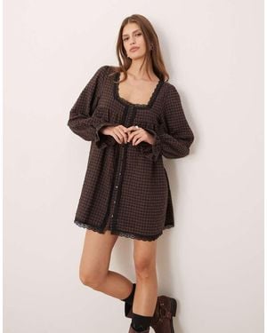 ASOS Vestido Corto A Cuadros Cepillados De Estilo Babydoll Con Ribete De Encaje De - Neutro