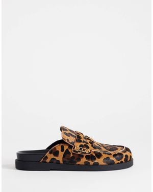 TOPSHOP – addie – mules-loafer aus echtem leder mit fell-finish und leopardenmuster - Braun