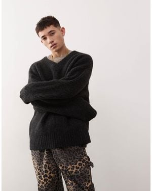 Weekday Riley - pull en laine mélangée épaisse à col en v - chiné - Noir