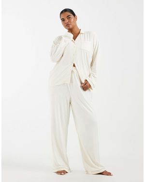 Loungeable Curve Super Soft Jersey Revere Top And Wide Leg Pyjama Set With Piping - White