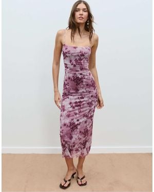 Stradivarius – bedrucktes midikleid aus tüll - Pink