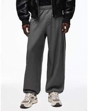 Bershka Pinstripe joggers With Side Stripe - Black