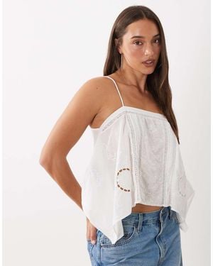Mango Embroidered Flowy Sleeveless Top - White