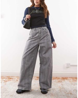 Collusion Jeans Met Wijde Pijpen En Grijze Streep - Grijs