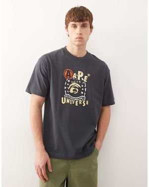 Aape By A Bathing Ape Camiseta De Corte Cuadrado Con Detalles Estampados En El Pecho Y La Espalda De Aape By A Bathing Ape - Gris