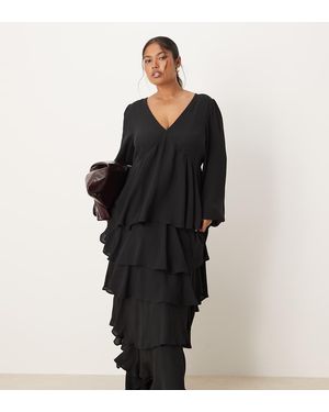 Pretty Lavish Curve Vestido Largo Con Volantes Ashton De - Negro