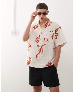 Reclaimed Vintage Short Sleeve Shirt With Red Floral Print - Natural