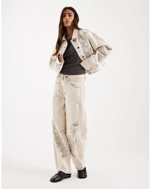 Daisy Street Mid Rise Barrel Leg Embroidered Jean - Natural