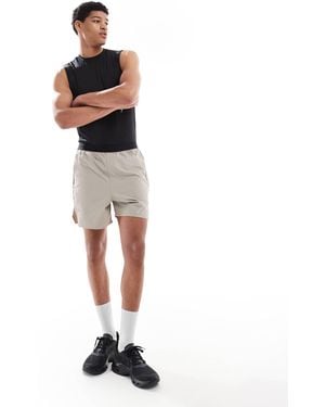 BORN LIVING YOGA – malaui – sport-shorts - Weiß