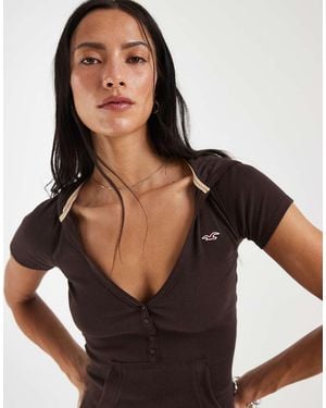 Hollister Icon Logo Short Sleeve Hooded Top - Black